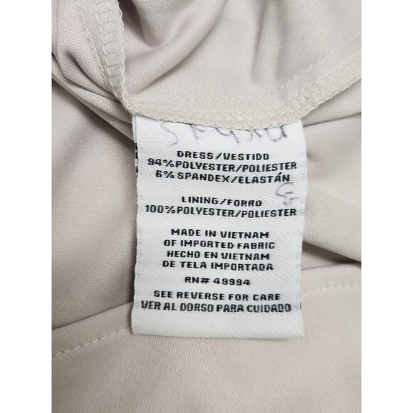 R & M RichardsWomen's Sequin Embellished Sleeveless GownSize 14 Black Beige - Picture 14 of 15